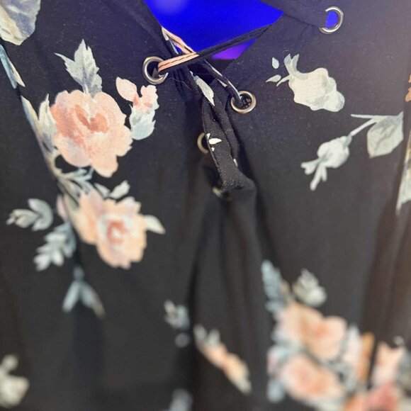 Torrid Size 3 Black Floral Tassel Lace-up Neck Maxi Dress - Picture 4 of 16